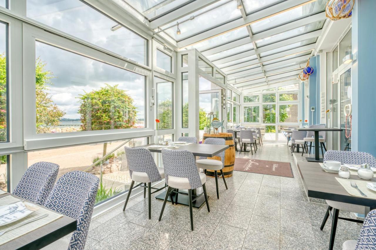Hotel Strandschloesschen Lubeka Zewnętrze zdjęcie