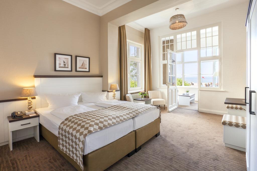 Hotel Strandschloesschen Lubeka Zewnętrze zdjęcie