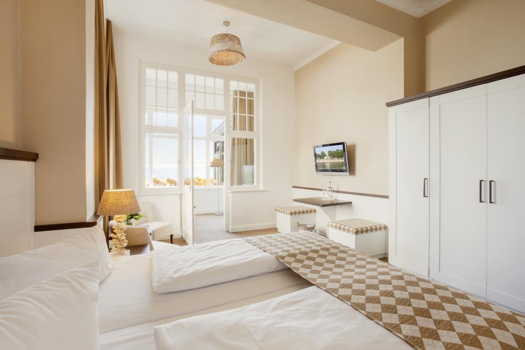 Hotel Strandschloesschen Lubeka Zewnętrze zdjęcie