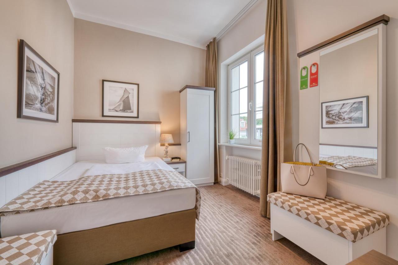 Hotel Strandschloesschen Lubeka Zewnętrze zdjęcie
