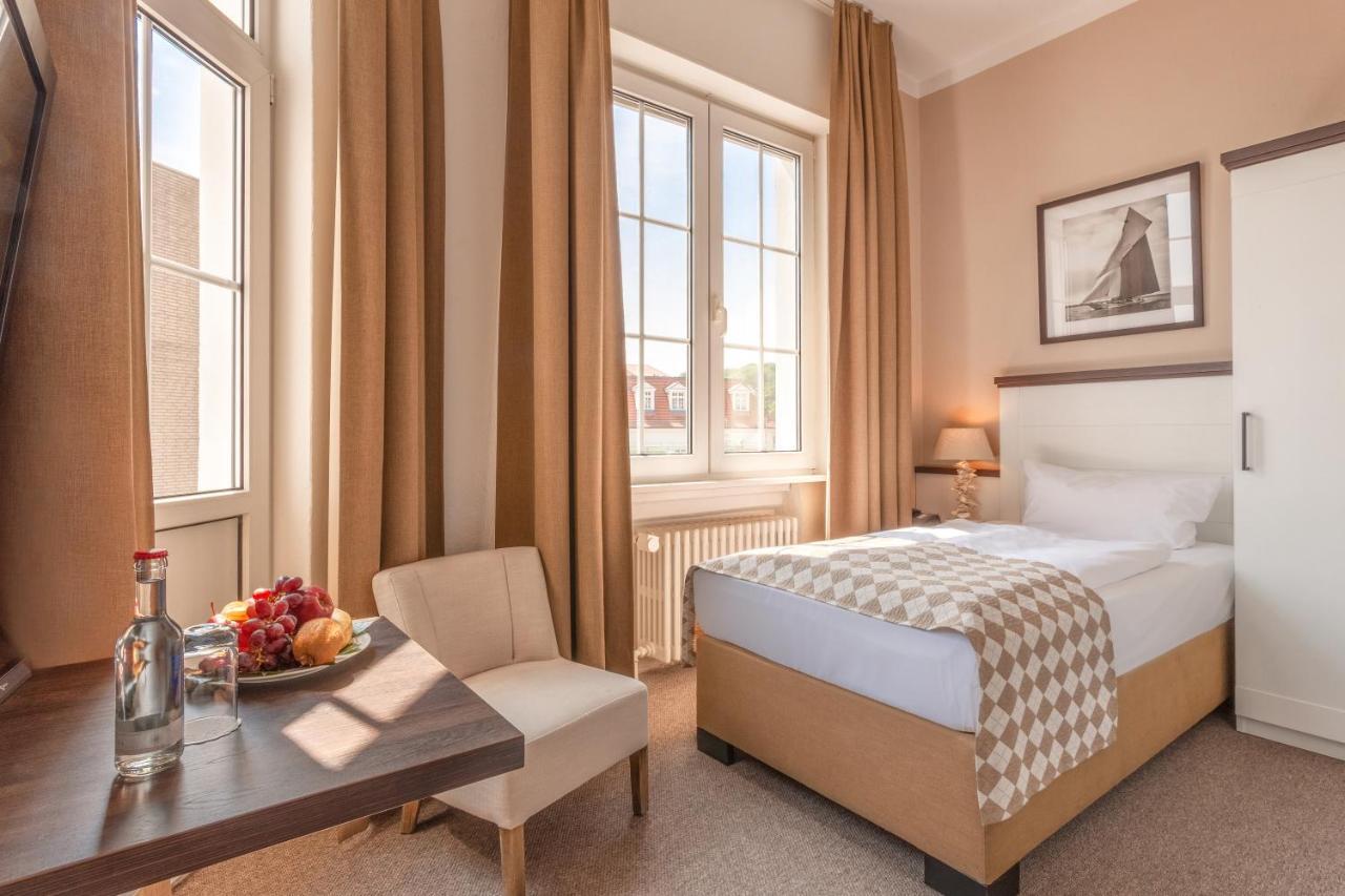 Hotel Strandschloesschen Lubeka Zewnętrze zdjęcie