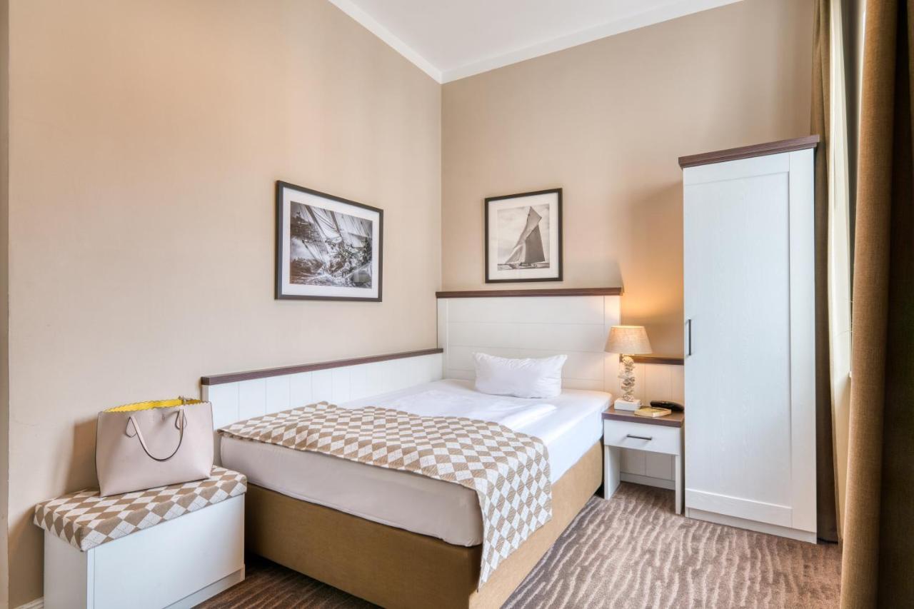 Hotel Strandschloesschen Lubeka Zewnętrze zdjęcie
